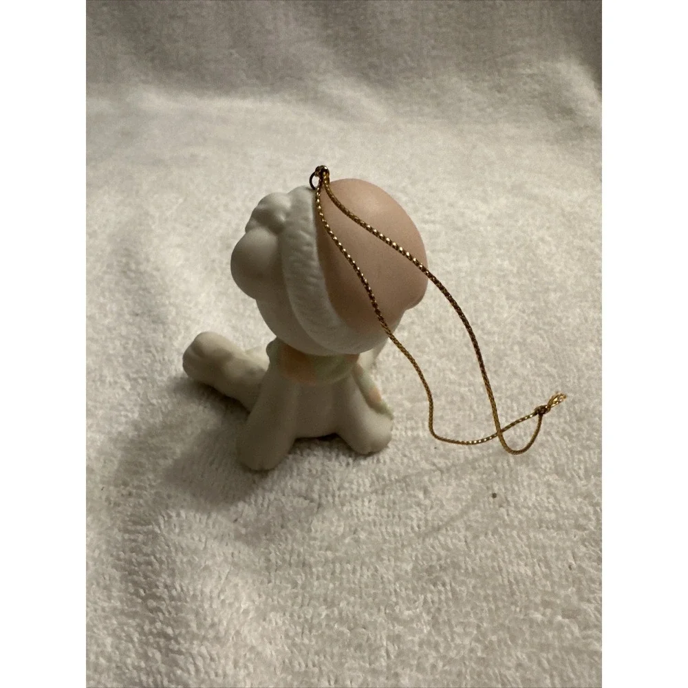Precious Moments - Bear- Happy Holi-Daze #520454 (1998)‎ Ornament + Angel Figure